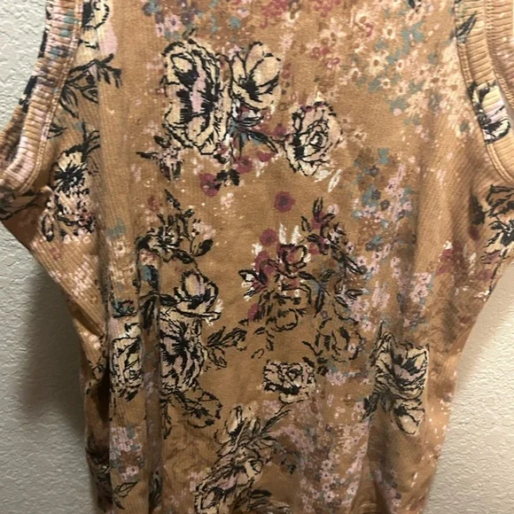Floral Print Tank Top - Tan - Picture 7 of 9